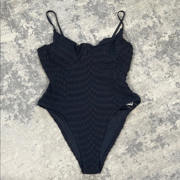 New Good American Black Jacquard Show Off One Piece Swimsuit Underwire Sz 5 - Picture 4 of 16
